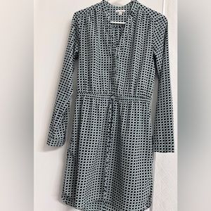 Gap Designed and crafted.  very flowing light green and black dress size ce